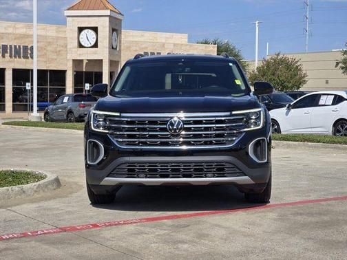 Deep Black Pearl Effect 2025 Volkswagen Atlas 2.0T SE