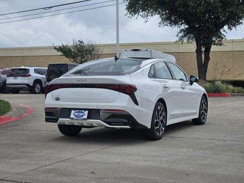 2025 Kia K5 EX