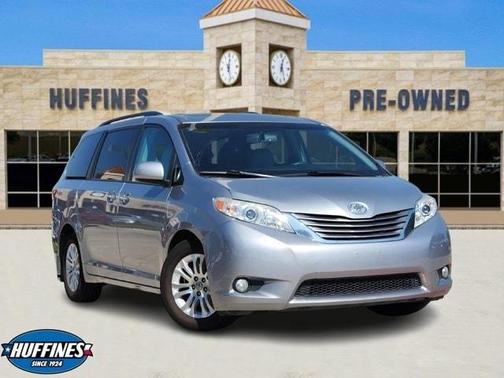 2017 Toyota Sienna XLE Premium