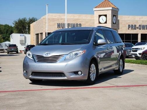 2017 Toyota Sienna XLE Premium