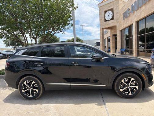 Ebony Black 2025 Kia Sportage EX