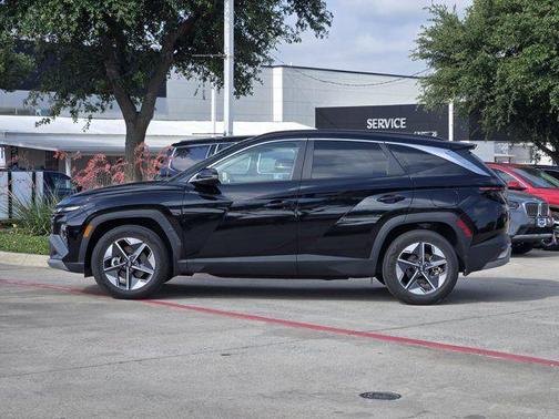 Phantom Black 2025 Hyundai TUCSON SEL Convenience