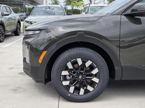 2025 Hyundai SANTA CRUZ SEL Activity