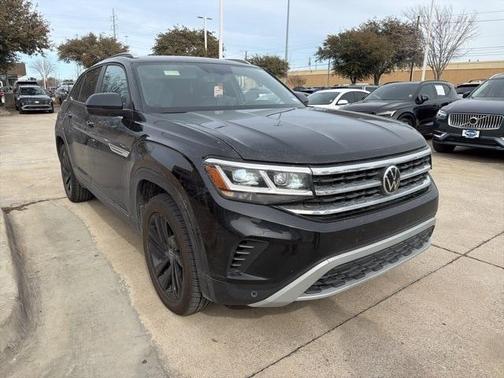 2022 Volkswagen Atlas Cross Sport 2.0T SE w/Technology