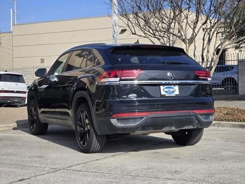 2022 Volkswagen Atlas Cross Sport 2.0T SE w/Technology