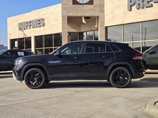 2022 Volkswagen Atlas Cross Sport 2.0T SE w/Technology