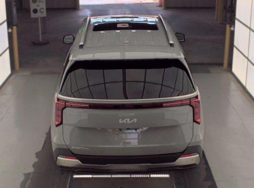 Ceramic White 2025 Kia Carnival SX
