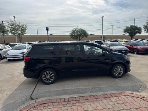 2021 Kia Sedona LX