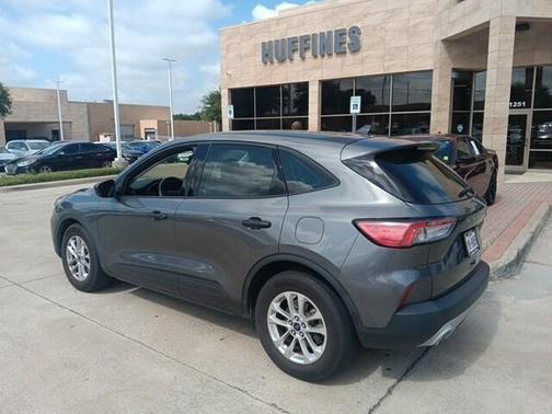 2022 Ford Escape S