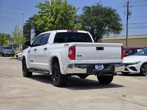 2016 Toyota Tundra SR5