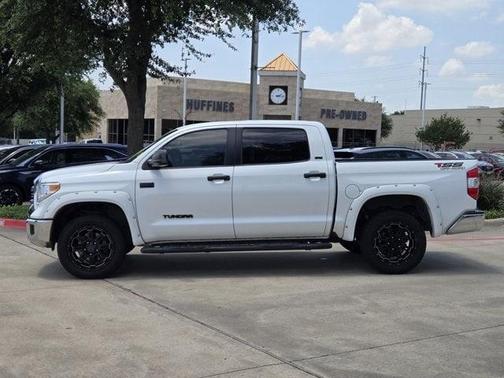 2016 Toyota Tundra SR5