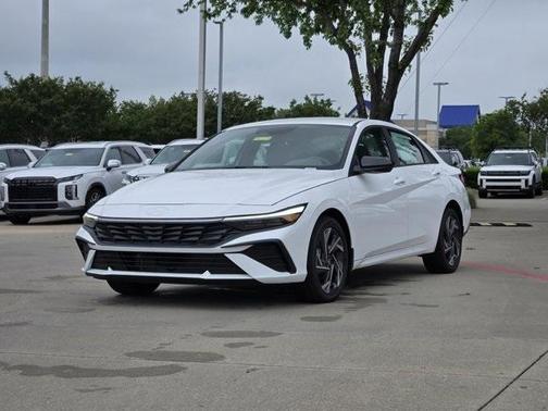 2025 Hyundai ELANTRA HEV SEL Sport