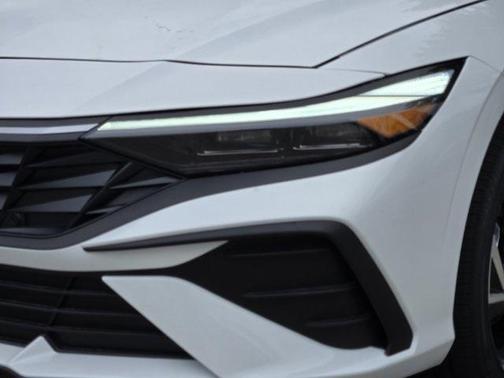 2025 Hyundai ELANTRA HEV SEL Sport