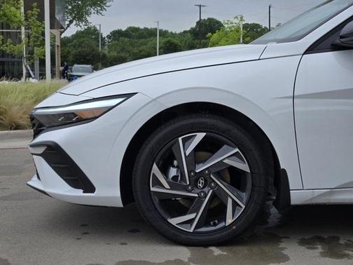 2025 Hyundai ELANTRA HEV SEL Sport