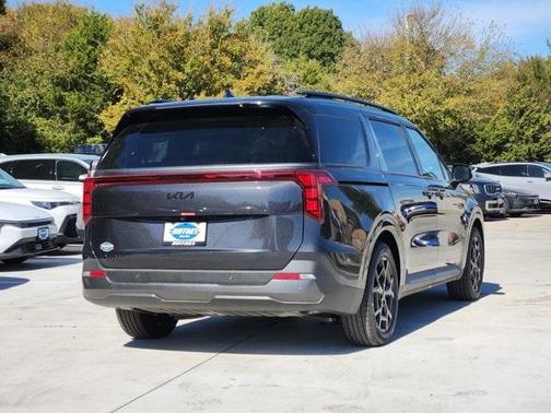 2026 Kia Carnival SX