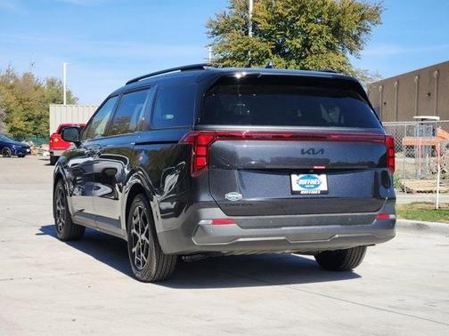 2026 Kia Carnival SX