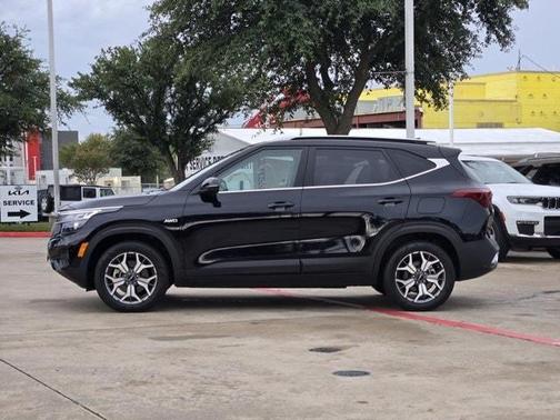 2023 Kia Seltos EX