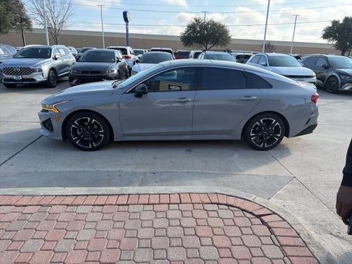 2022 Kia K5 GT-Line