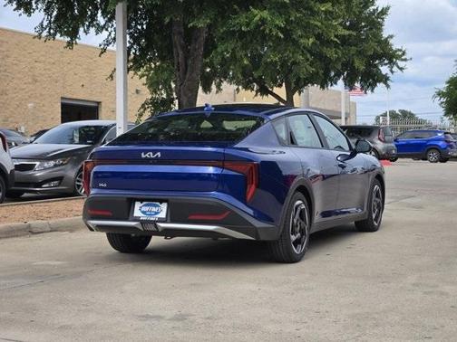2025 Kia K4 EX
