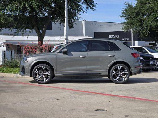 Chronos Gray Metallic 2024 Audi Q3 45 S line Premium