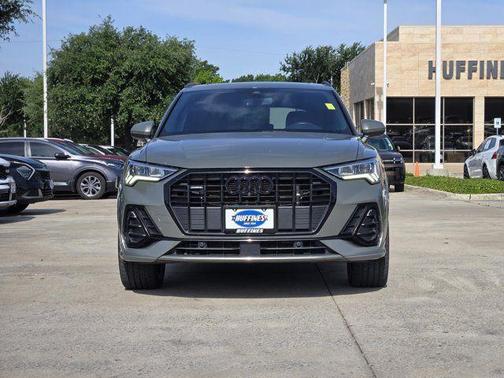 Chronos Gray Metallic 2024 Audi Q3 45 S line Premium