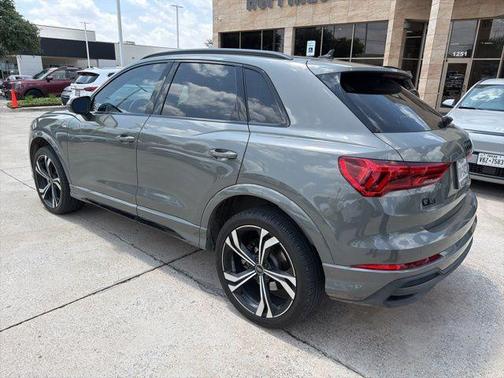 Chronos Gray Metallic 2024 Audi Q3 45 S line Premium