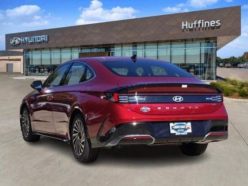 2025 Hyundai SONATA Hybrid SEL