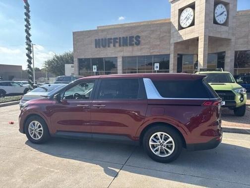 2022 Kia Carnival LXS