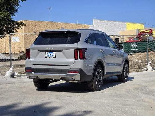 2025 Kia Sorento S