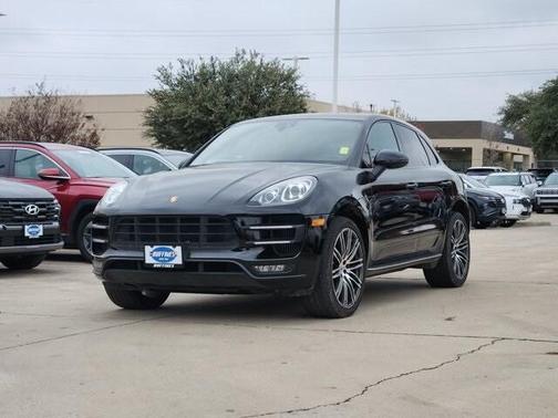 2018 Porsche Macan Turbo