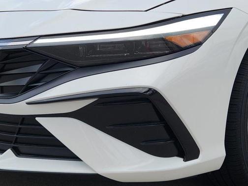 2025 Hyundai ELANTRA HEV Limited