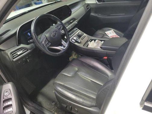 White 2022 Hyundai PALISADE SEL