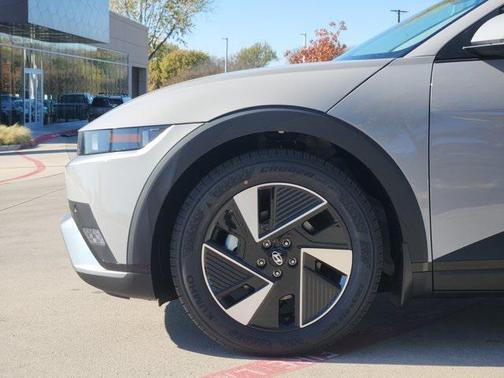 2026 Hyundai IONIQ 5 SE