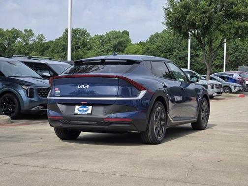 2025 Kia EV6 Light Long Range