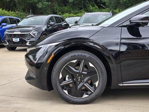 2025 Kia EV6 Wind