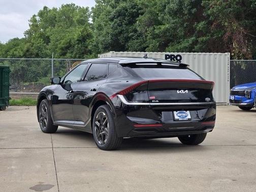 2025 Kia EV6 Wind