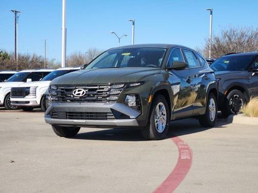 2026 Hyundai TUCSON SE