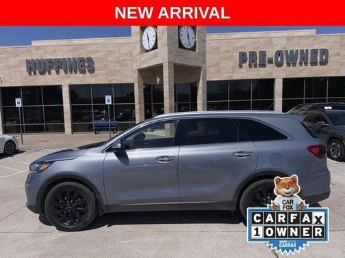 Silver 2020 Kia Sorento EX