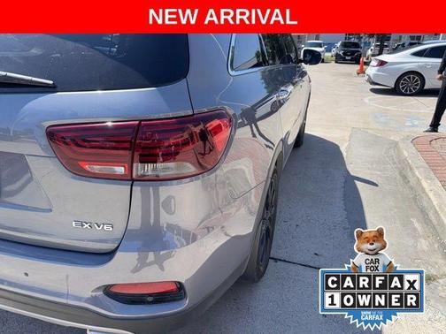 Silver 2020 Kia Sorento EX