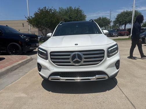 Polar White 2024 Mercedes-Benz GLB 250 Base
