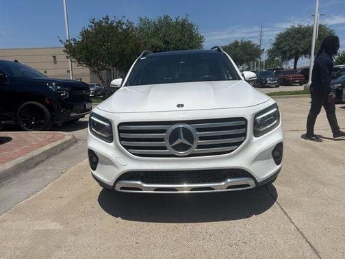 Polar White 2024 Mercedes-Benz GLB 250 Base