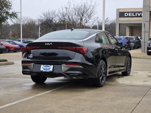 2025 Kia K5 LXS