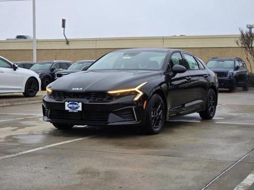2025 Kia K5 LXS