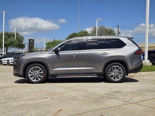 Metal 2025 Toyota Grand Highlander