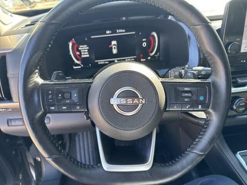 2022 Nissan Pathfinder Platinum