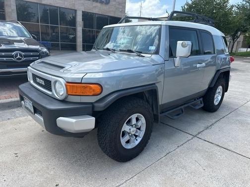2011 Toyota FJ Cruiser Base