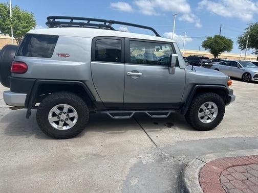 2011 Toyota FJ Cruiser Base