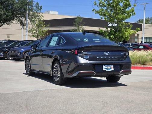 2025 Hyundai SONATA Hybrid Limited