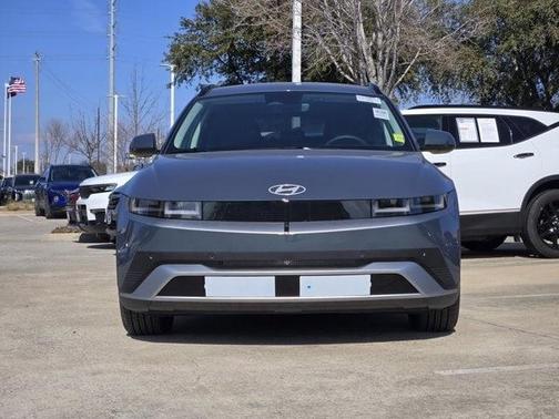 2025 Hyundai IONIQ 5 SEL