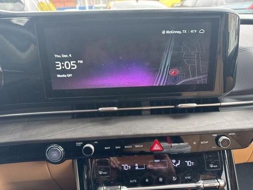 2024 Kia Carnival EX